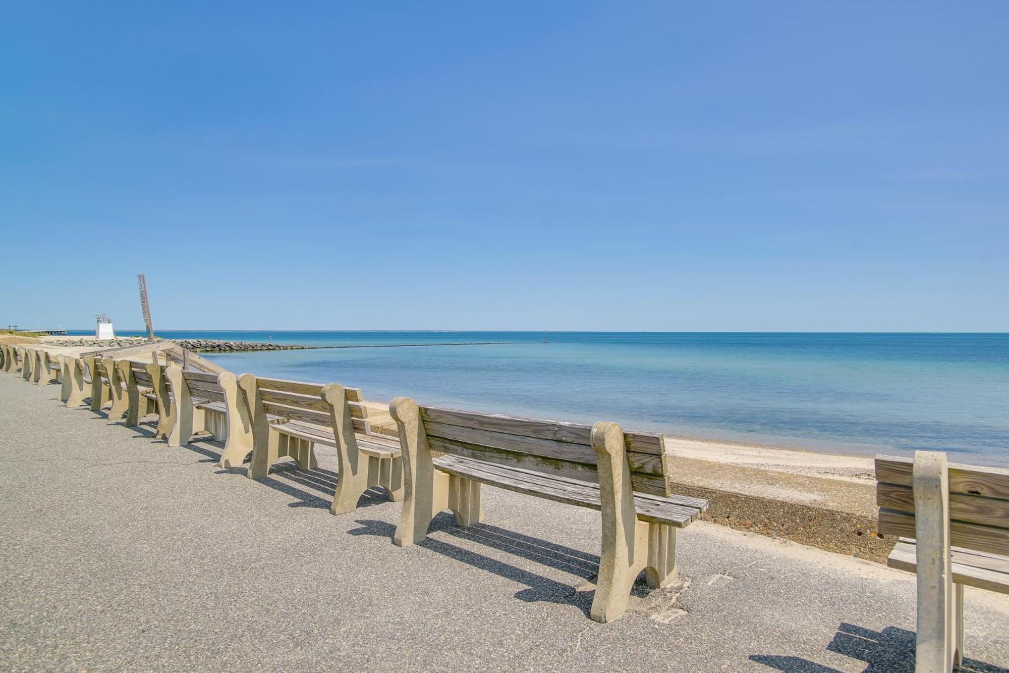 Breezy Oak Bluffs Condo - Steps To Inkwell Beach! Kültér fotó
